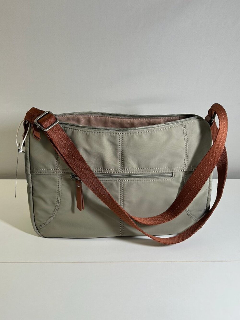 NWT The Sak Esperato Nylon Hobo Bag Sage Green Lightweight Everyday Travel Purse - Picture 4 of 9
